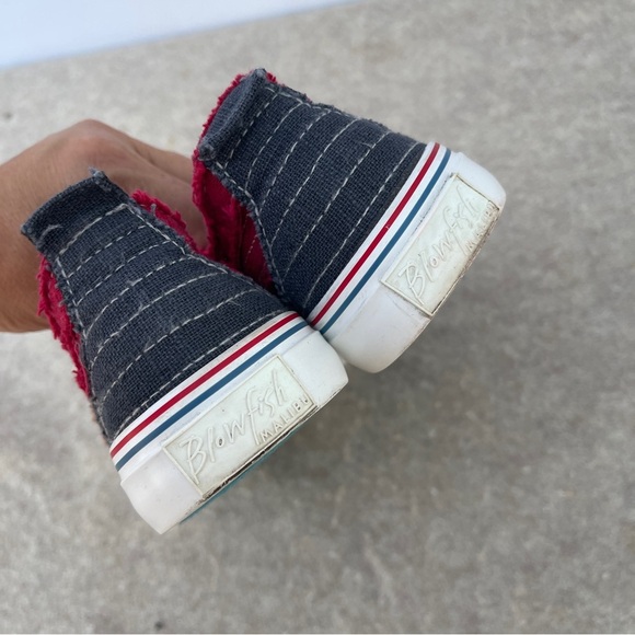 Blowfish Malibu Blue Red Stars American Linen Slip On Comfort Sneakers size 7.5 - Picture 8 of 13